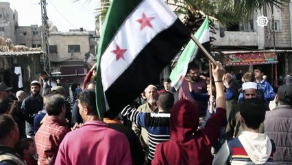مظاهرات في معرة النعمان تحت شعار "لا خلاص إلا برحيل الأسد" - سوريا