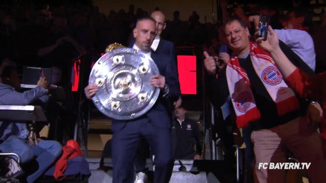 Bayern - Ribéry et Robben invités surprises au pot de départ d'Uli Hoeness