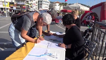 Muğla yunuslara özgürlük için 2 günde 2 bin 500 imza topladılar