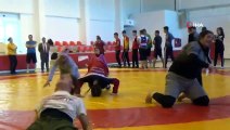 Diyarbakır’ın Tek Kız Güreşçi Takımının Hedefi Olimpiyatlar