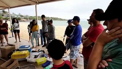 Treinamento de voluntários para chegada do óleo nas praias da Grande Vitória