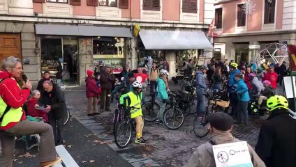 Vélorution contre la discrimination  à Chambéry 2/2
