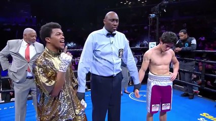 Antuanne Russell blows off Roberto Almazan