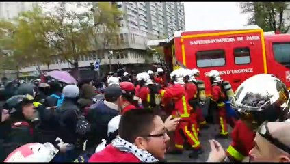 "Gilets jaunes": flambées de violence à Paris
