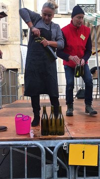 Vente des vins de Beaune - Concours de débouchage