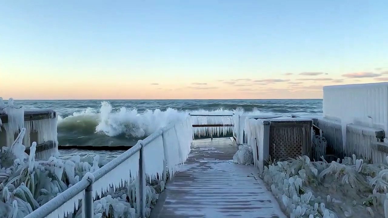 L'hiver est bel et bien arrivé sur cette plage