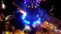 Galata Kulesi, Dünya Çocuk Günü'nde maviye büründü - İSTANBUL