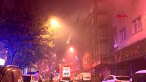 Bahçelievler'de 6 katlı apartmanın çatısı alev alev yandı