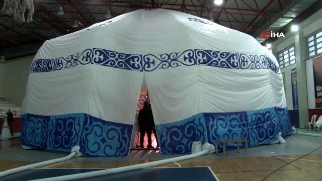 'Şanırak' müzikal tiyatro oyunu İstanbul'da ilk kez izleyicilerle buluştu