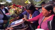 Боливия: сторонники Моралеса прощаются с погибшими