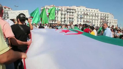 مظاهرات رافضة للانتخابات الرئاسية في الجزائر