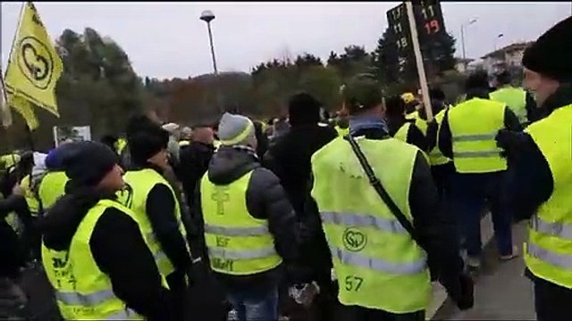 Saint-Avold : près de 200 Gilets jaunes défilent en centre-ville