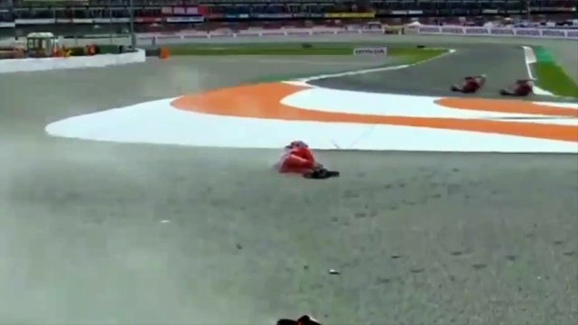 Moto GP - Scary crash for Johann Zarco in Valencia