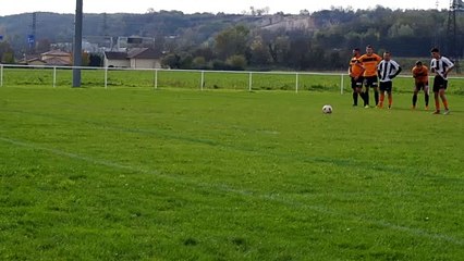 Pénalty pendant le match St Martin Sen. La Chapelle