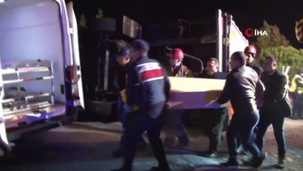 Bisikletle Cadde Kenarında Giden Adamın Üzerine TIR Devrildi