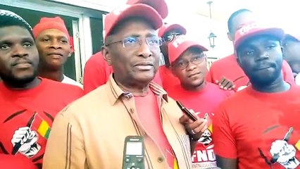 Sidya Touré annonce le maintien de la marche du FNDC de l'aéroport à l'esplanade du palais du peuple