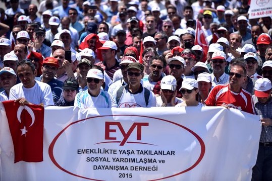 EYT'nin Türkiye'ye maliyeti yıllık 100 milyar TL olarak hesaplandı