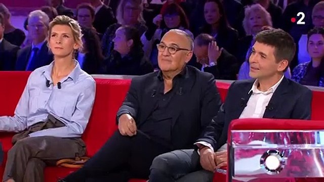 Vivement dimanche : ce touchant geste discret de Jean-Jacques Goldman pendant les Restos du Cœur 17/11/2019