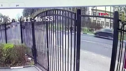 Rusya'da cip sürücüsü yayayı bıçakladı