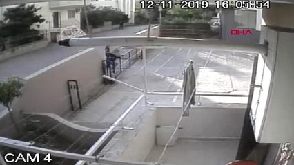 Dans ederek eve girip, hırsızlık yapan şüpheliler tutuklandı - yeniden