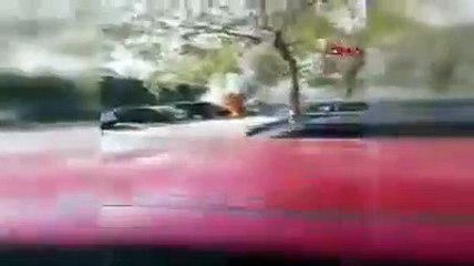 Mangaldan sıçrayan ateş 2 aracı kül etti!