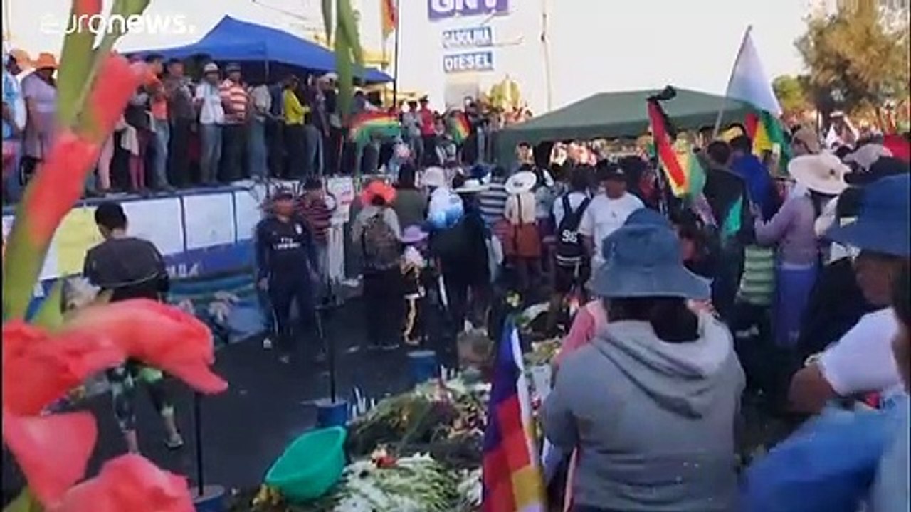 Straßenblockaden in Bolivien: Lage spitzt sich nach Morales Rücktritt zu