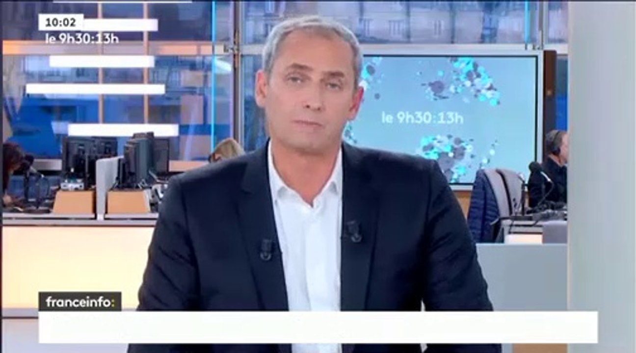 Le Fil Actu - Un pont suspendu s'effondre à Mirepoix-sur-Tarn, au nord de Toulouse - Un camion et une voiture sont tombés dans le Tarn - Au moins une victime âgée de 15 ans est décédée - Plusieurs disparus