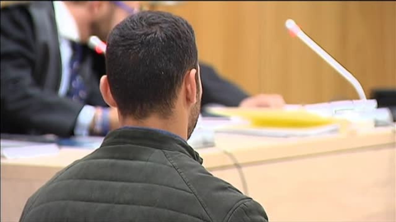 Cuatro de los cinco miembros de la Manada vuelven a sentarse en el banquillo de los acusados