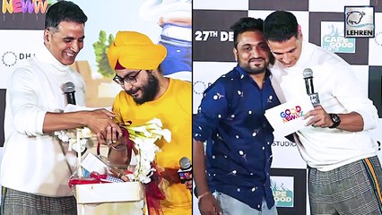 Akshay Kumar Plays A Funny Quiz With Media Reporters | Good Newwz