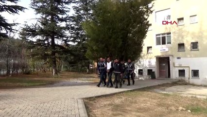 Kütahya-eski eşini yaralayıp, fırıncıyı öldüren zanlı çelik yelekle adliyeye sevk edildi