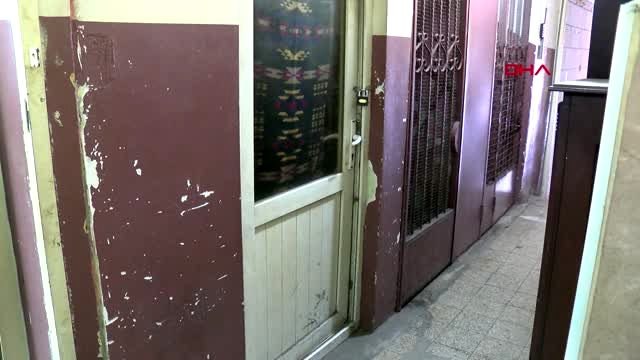 Karaköy'de genç kıza saldıran kadın... ilk saldırısı değilmiş