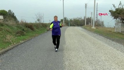 80 yaşında maratondan maratona koşuyor