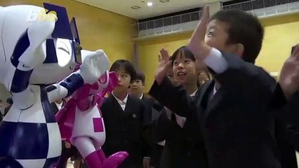 Tokyo 2020 Olympic Mascot Robots Excite Japanese Schoolchildren!
