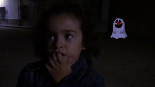 LOOKING FOR GHOST CLOWN - HALLOWEEN - Buscando al FANTASMA PAYASO | Bambi y Pollito