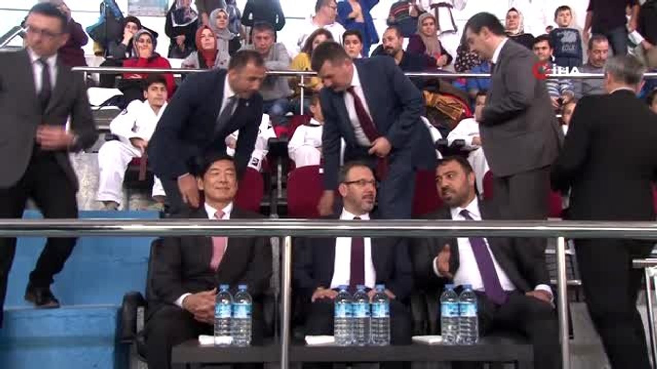 Bakan Kasapoğlu, 2. Japonya Büyükelçiliği Judo Turnuvasını takip etti