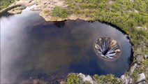 Ce lac se vide par un trou mystérieux - Covão dos Conchos au portugal
