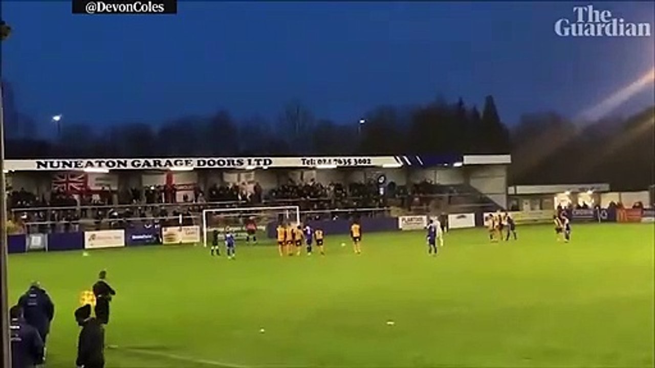 Comment éteindre un stade en tirant un penalty