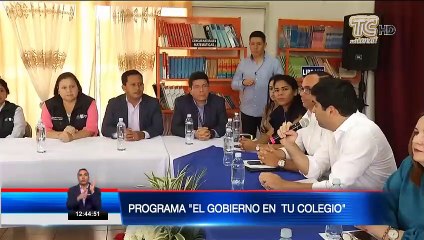 El vicepresidente y el gobernador del Guayas reunidos como parte de la iniciativa "El Gobierno en tu Colegio"