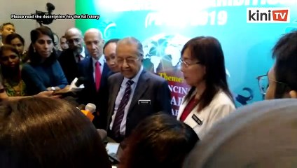 Detik hidung Perdana Menteri berdarah ketika sidang media