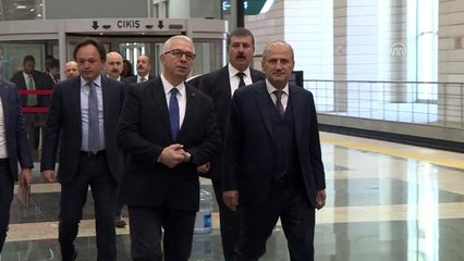 Bakan Turhan, 20 özel gereksinimli bireyi YHT ile Eskişehir'e uğurladı (1)