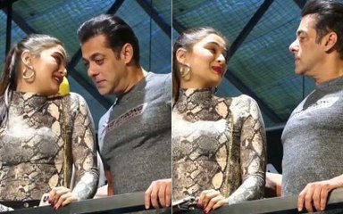 Dabangg 3: Salman Khan Steadies Saiee Manjrekar's Nerves As She Looks Very Uncomfortable Amid Fan Frenzy - Watch Video