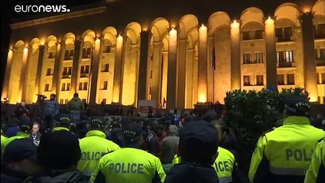 Protestas, promesas incumplidas y oscuridad en la política georgiana