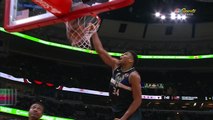 Giannis slams home in Bucks win