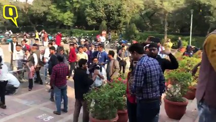 Republic TV Reporters & JNU Students Get Involved in Verbal Spat