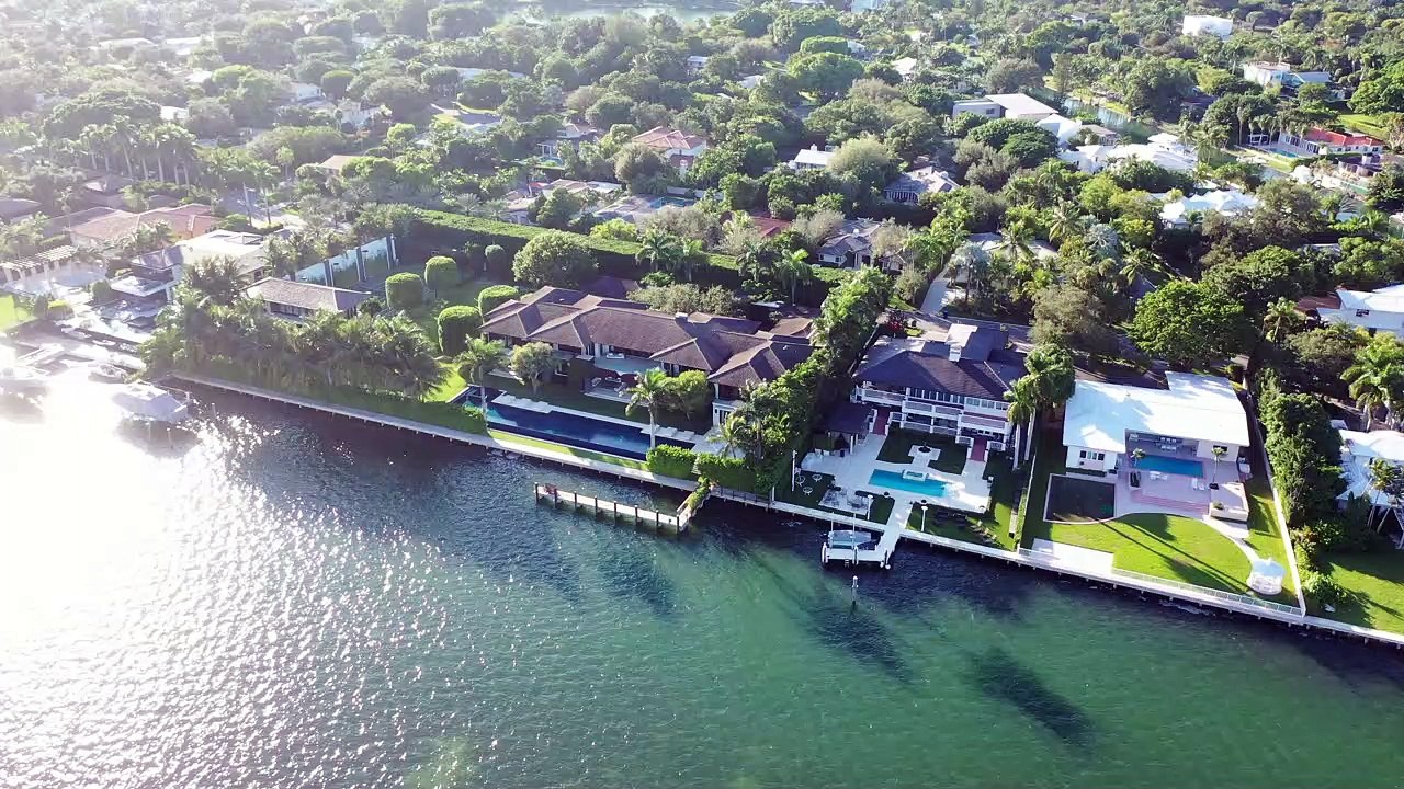 Inexpensive Jet Ski Rental Miami 2301 Collins Ave, Miami Beach, FL 33139 (786) 349-3461