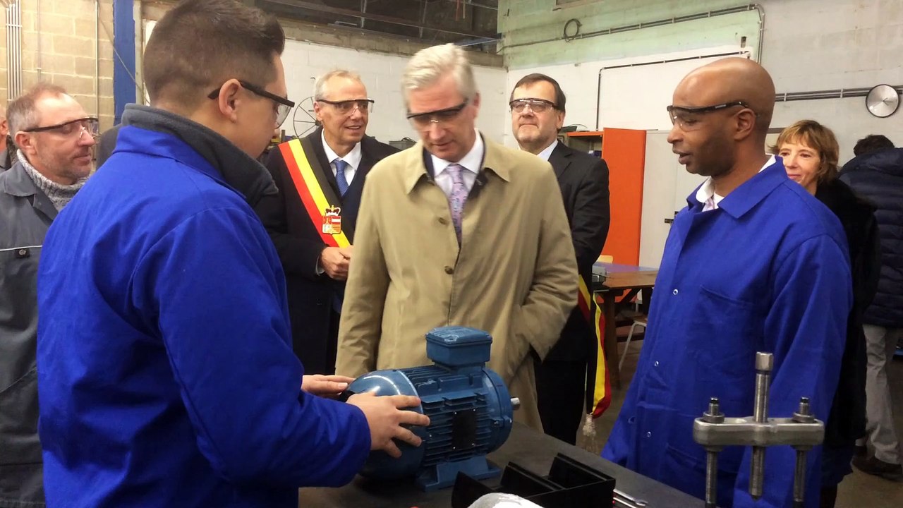 Visite du roi à Liège à l'institut Saint-Laurent