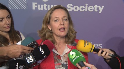 Calviño pide a los grupos que garanticen el Gobierno con Podemos