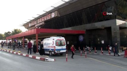 Annesini 11 yerinden bıçaklayarak ağır yaralayan zanlı yakalandı