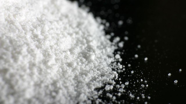 Man Tries to Smuggle $400,000 Worth of Cocaine in 24 Shampoo Bottles