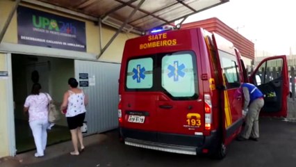 Jovem se fere com vidro e precisa ser levado à UPA Veneza